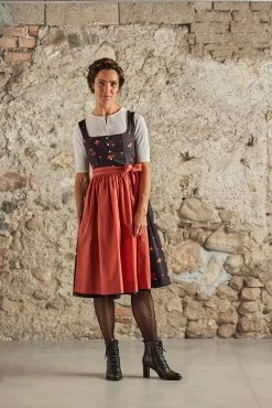 Maloja KatrinM. - Organic Cotton Dirndl SO23 7 Maloja KatrinM. - Organic Cotton Dirndl SO23 -Maloja Geschäft 35460